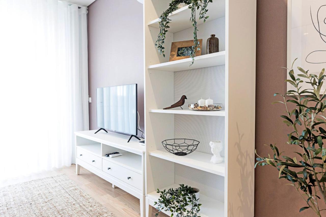Paraiso 1H W/ Ac By Lovelystay Porto Bagian luar foto